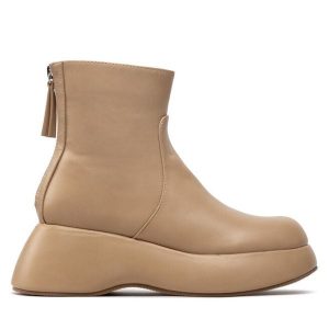 Botki DeeZee. Brązowe botki DeeZee, bez wzorów, bez obcasa, na koturnie, bez zapięcia. Za 219,99 zł.