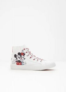 Wysokie sneakersy z Myszką Miki Disneya z bawełnianego płótna. Białe buty sportowe bonprix, bez wzorów, z bawełny, bez zapięcia. Za 149,99 zł.