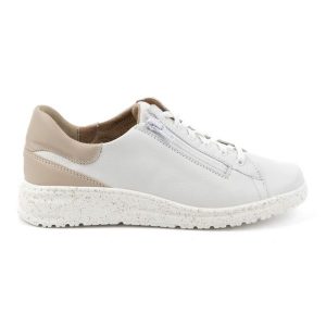WASAK Półbuty damskie sneakersy skórzane 0720W białe. Białe półbuty bez wzorów, ze skóry, bez obcasa, bez zapięcia. Za 408,14 zł.