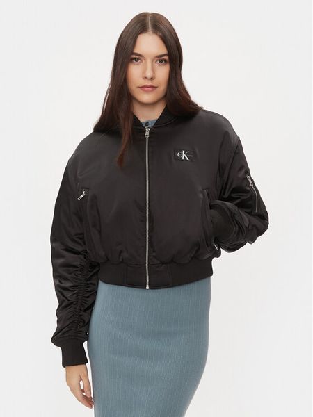 Calvin Klein Jeans Kurtka bomber J20J222591 Czarny Regular Fit. Czarne kurtki Calvin Klein Jeans, l, bez wzorów, z jeansu, bez kaptura. Za 589,99 zł.