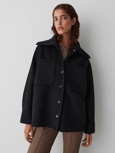 OPUS Kurtka przejściowa "Josia" w kolorze czarnym rozmiar: 36. Czarne kurtki Opus, bez wzorów, z wełny, bez kaptura. Za 274,99 zł.
