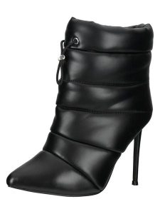 Steve Madden Botki w kolorze czarnym na obcasie rozmiar: 41. Czarne botki Steve Madden, bez wzorów, z materiału, bez obcasa, na obcasie, bez zapięcia. Za 217,99 zł.