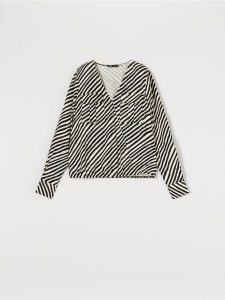 Koszula ze wzorem - wielobarwny. Koszule Sinsay, l, bez wzorów, bez kołnierzyka, bez ramiączek. Za 39,99 zł.