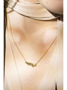 CARATELLI Złoty naszyjnik "Colorama" z elementem ozdobnym - dł. 42 cm rozmiar: onesize. Żółte naszyjniki CARATELLI, z cytrynem, złote. Za 1 217,99 zł.