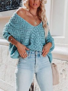 Milan Kiss Sweter w kolorze niebieskim rozmiar: S. Niebieskie swetry oversize Milan Kiss, s, bez wzorów, bez ramiączek. Za 152,99 zł.