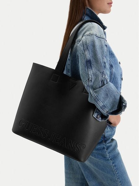 Guess Jeans Torebka CWBEO-GUESS-B-010-09 Czarny. Czarne shopper bag Guess Jeans, z aplikacjami, z jeansu, bez dodatków. Za 199,99 zł.