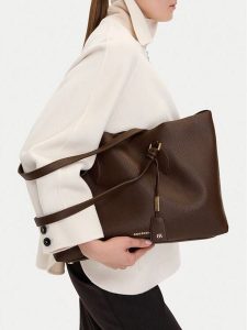 GINO ROSSI Torebka C- LDA9537 Brązowy. Brązowe shopper bag Gino Rossi, bez wzorów, ze skóry, bez dodatków. Za 259,99 zł.
