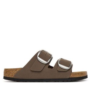 Klapki Birkenstock. Brązowe klapki Birkenstock, bez wzorów, bez obcasa. Za 458,99 zł.