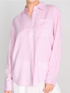 Koszula regular fit z domieszką lnu - różowy. Czerwone koszule Sinsay, l, bez wzorów, z materiału, bez kołnierzyka, bez ramiączek. W wyprzedaży za 33,99 zł.