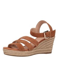 Geox Skórzane sandały w kolorze jasnobrązowym na koturnie rozmiar: 40. Brązowe sandały Geox, bez wzorów, z gumy, z otwartym noskiem, bez obcasa, na koturnie, bez zapięcia. Za 169,95 zł.