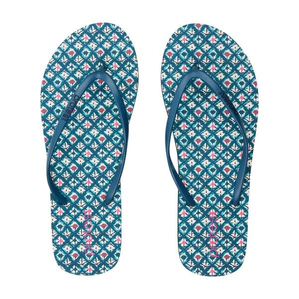 Japonki plażowe damskie Protest Prtflorine. Niebieskie klapki Protest, bez wzorów, bez obcasa. Za 138,50 zł.