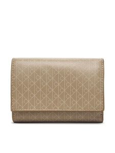 Calvin Klein Portfel Emblem Aop Trifold W/ Zip Pocket LV04F1118G Beżowy. Brązowe portfele Calvin Klein, bez wzorów, z materiału. Za 289,99 zł.