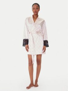 Guess Szlafrok O5BX08 W4732 Różowy Relaxed Fit. Czerwone szlafroki Guess, s, z aplikacjami, z syntetyku, bez kaptura. Za 269,99 zł.