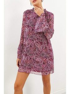 Milan Kiss Sukienka w kolorze fioletowym rozmiar: S. Różowe sukienki Milan Kiss, s, bez wzorów, bez kołnierzyka, bez ramiączek, mini. Za 152,26 zł.