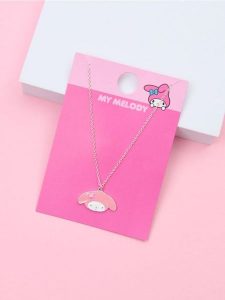 Naszyjnik My Melody - srebrny. Szare naszyjniki Sinsay, metalowe. Za 12,99 zł.
