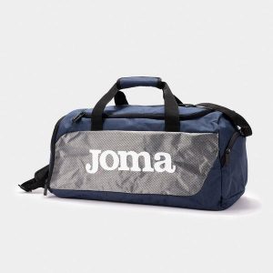 Torba sportowa Joma Indoor granatowa. Niebieskie torby podróżne i sportowe JOMA, bez wzorów. Za 99,99 zł.