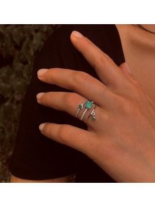 OR Carats Złoty pierścionek z diamentem i kamieniem szlachetnym rozmiar: 50. Szare pierścionki OR Carats, z diamentem, złote. Za 2 079,99 zł.