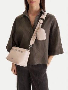 Lasocki Torebka CEO-LSK-X-011-09 Beżowy. Brązowe listonoszki Lasocki, bez wzorów, z materiału, bez dodatków. Za 189,99 zł.