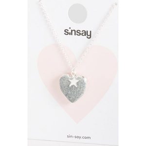 Naszyjnik z zawieszkami - Jasny szar. Naszyjniki marki Sinsay. Za 10,00 zł.