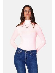 ASSUILI Koszulka w kolorze jasnoróżowym rozmiar: 34. Różowe bluzki Assuili, bez wzorów, z bawełny, klasyczne, bez kołnierzyka, bez ramiączek. Za 78,99 zł.