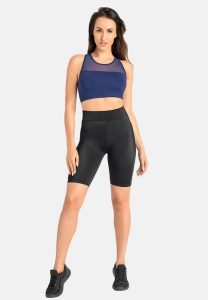 Legginsy krótkie na rower damskie Teyli Kolli. Czarne legginsy Teyli, bez wzorów, z materiału, z obniżonym stanem, krótkie. Za 119,99 zł.