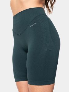 Carpatree Szorty sportowe "Accolade" w kolorze zielonym rozmiar: XL. Zielone spodenki sportowe Carpatree, xl, bez wzorów, z podwyższonym stanem, outdoorowe. Za 88,64 zł.