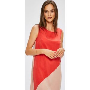 Trendyol - Sukienka. Sukienki marki Trendyol. W wyprzedaży za 139,90 zł.