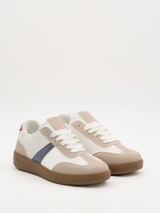Bellucci Sneakersy ze wzorem rozmiar: 36. Trampki Bellucci, bez wzorów, bez zapięcia. Za 83,42 zł.