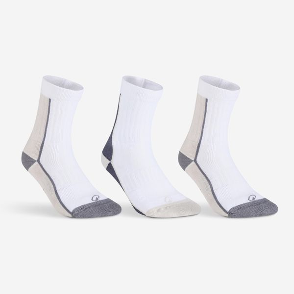 Skarpety sportowe tenis RS 500 wysokie 3 pary. Białe skarpetki DECATHLON, bez wzorów, z bawełny. Za 39,99 zł.