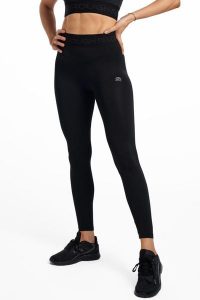 Legginsy fitness damskie Rough Radical Chic. Czarne legginsy ROUGH RADICAL, bez wzorów, z dzianiny, z podwyższonym stanem. Za 119,92 zł.