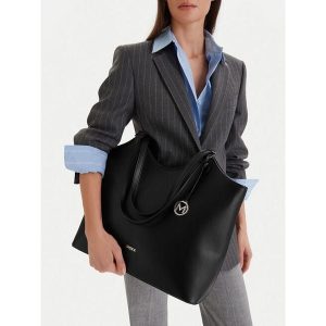 Torebka MEXX. Czarne shopper bag Mexx, bez wzorów, bez dodatków. Za 229,99 zł.