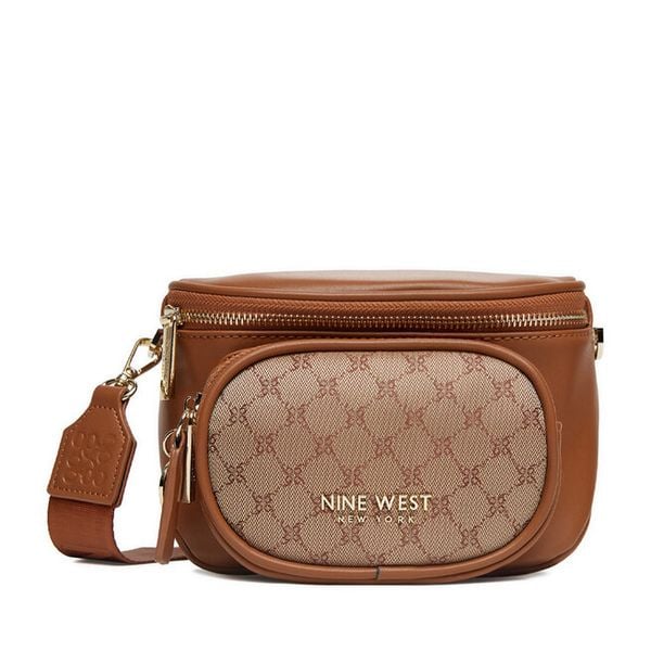 Torebka Nine West. Brązowe listonoszki Nine West, bez wzorów, bez dodatków. Za 199,99 zł.