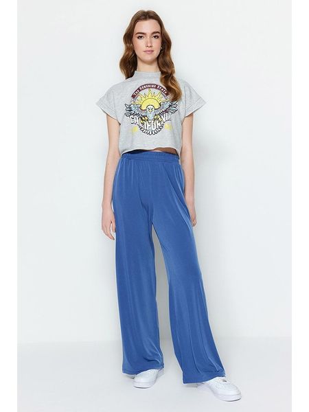 Trendyol Spodnie w kolorze niebieskim rozmiar: M. Niebieskie spodnie z wysokim stanem Trendyol, bez wzorów, z materiału, z podwyższonym stanem. Za 69,75 zł.