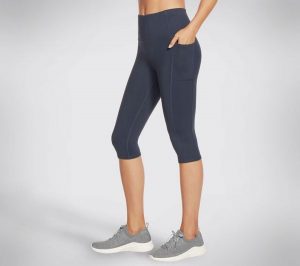 Rajstopy damskie Skechers GO WALK High Waisted Capri. Niebieskie rajstopy i pończochy Skechers, bez wzorów, z materiału. Za 390,00 zł.
