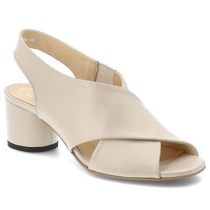 Beżowe Sandały Simen Eleganckie Obuwie Damskie Na Obcasie. Brązowe sandały Simen, bez wzorów, ze skóry, bez obcasa, na obcasie, bez zapięcia. Za 379,00 zł.