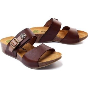 DR. BRINKMANN 700147-02 caramel, klapki profilaktyczne damskie. Brązowe klapki Dr. Brinkmann, bez wzorów, ze skóry, bez obcasa. Za 192,43 zł.