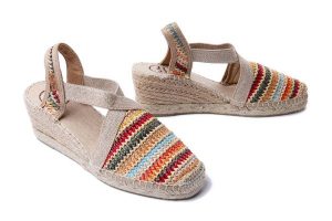 TONI PONS TERRA-MA multi, sandały/espadryle damskie. Sandały TONI PONS, bez wzorów, bez obcasa, na koturnie, bez zapięcia. Za 239,92 zł.