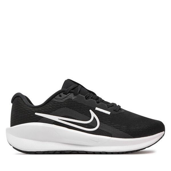 Buty do biegania Nike. Czarne buty sportowe Nike, bez wzorów, bez zapięcia, do biegania, nike downshifter. Za 259,99 zł.