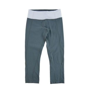 Second life - Legginsy szare dla kobiet - Stan dobry. Szare legginsy LULULEMON, bez wzorów. Za 114,17 zł.