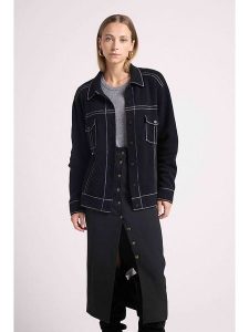 Maison Héritage Cashmere Kaszmirowa kurtka koszulowa w kolorze czarnym rozmiar: M/L. Czarne kurtki Maison Héritage Cashmere, l, bez wzorów, z kaszmiru, bez kaptura. Za 587,41 zł.