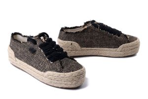 EMU AUSTRALIA Ellery 2.0 W13065 black, półbuty/espadryle damskie. Czarne espadryle EMU Australia, bez wzorów, bez obcasa. Za 429,90 zł.
