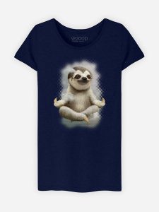 WOOOP Koszulka "Sloth Meditate" w kolorze granatowym rozmiar: S. Niebieskie bluzki Wooop, s, bez wzorów, z bawełny, bez kołnierzyka, bez ramiączek. Za 74,63 zł.
