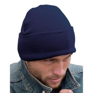 Wełniana Czapka Narciarska. Niebieskie czapki RESULT WINTER ESSENTIALS, bez wzorów, z dzianiny. Za 26,99 zł.