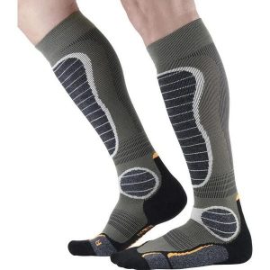 Skarpetki Monnet Hunting Outlast. Zielone skarpetki MONNET, bez wzorów. Za 241,50 zł.