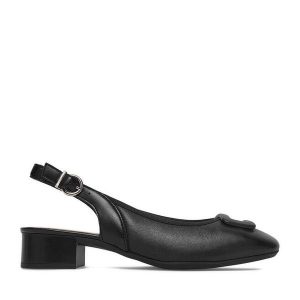 Czółenka Rieker. Czarne czółenka Rieker, bez wzorów, bez obcasa, bez zapięcia. Za 339,99 zł.