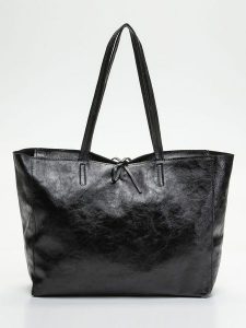Victor & Hugo Paris Skórzany shopper bag "Vog" w kolorze czarnym - 50 x 28 x 12 cm rozmiar: onesize. Czarne shopper bag Victor & Hugo Paris, bez wzorów, z materiału, na ramię, bez dodatków. Za 303,95 zł.