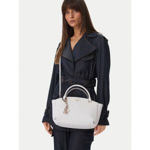 Torebka Guess. Białe torebki klasyczne Guess, z aplikacjami, bez dodatków. Za 584,99 zł.