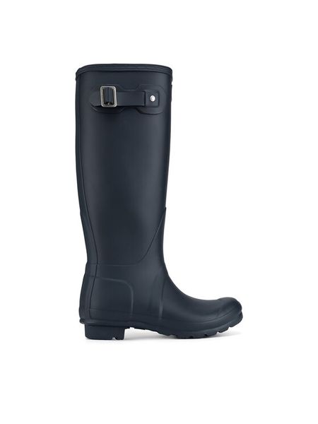 Hunter Kalosze WFT1000RMA Granatowy. Niebieskie kalosze Hunter, bez wzorów, z kauczuku. Za 429,99 zł.