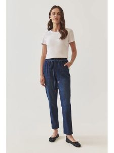 TATUUM Dżinsy - Tapered fit - w kolorze granatowym rozmiar: 34. Niebieskie jeansy Tatuum, bez wzorów, z tkaniny. Za 131,74 zł.