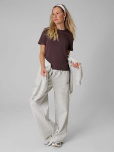 4F T-shirt regular gładki damski - brązowy L. Brązowe t-shirty 4f, l, bez wzorów, z bawełny, bez kołnierzyka, bez ramiączek. Za 69,99 zł.